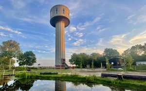 De watertoren in Sint Jacobiparochie is n van de projecten die eerder geld kreeg vanuit het Europese LEADER-programma. Foto: Erna Kolkman.